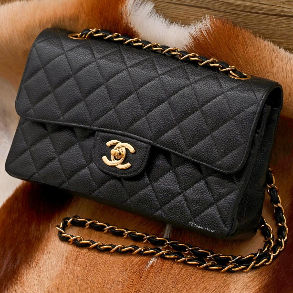 Chanel 23 Grained Calfskin Black Gold de class Double Flap Chain