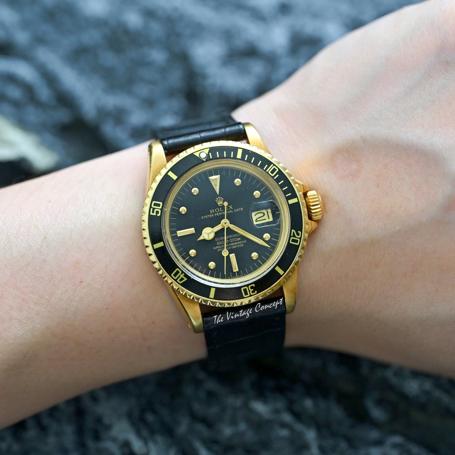 Rolex Submariner 18K Yellow Gold Black Nipple Dial 1680