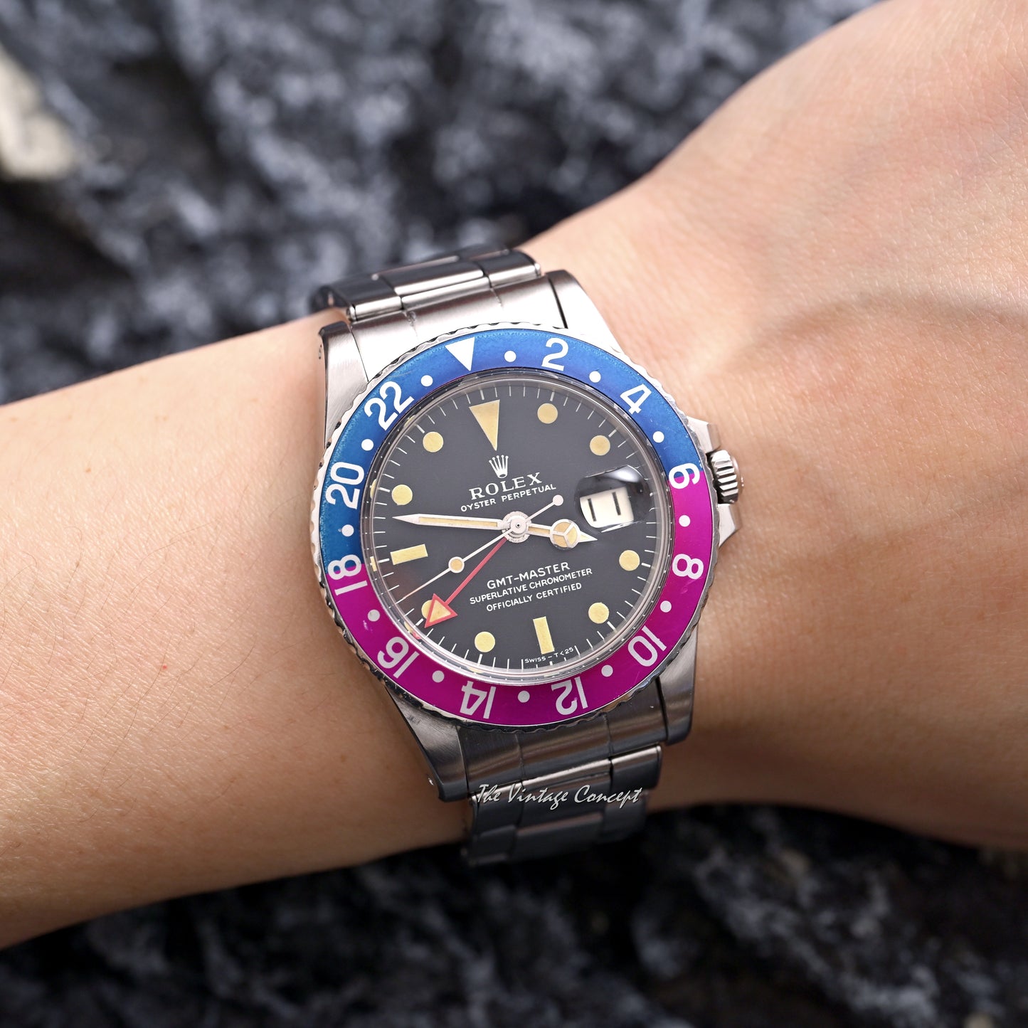 Rolex Steel GMT-Master “Pepsi” Long E Matte Dial w/ Rivet Bracelet Ref. 1675