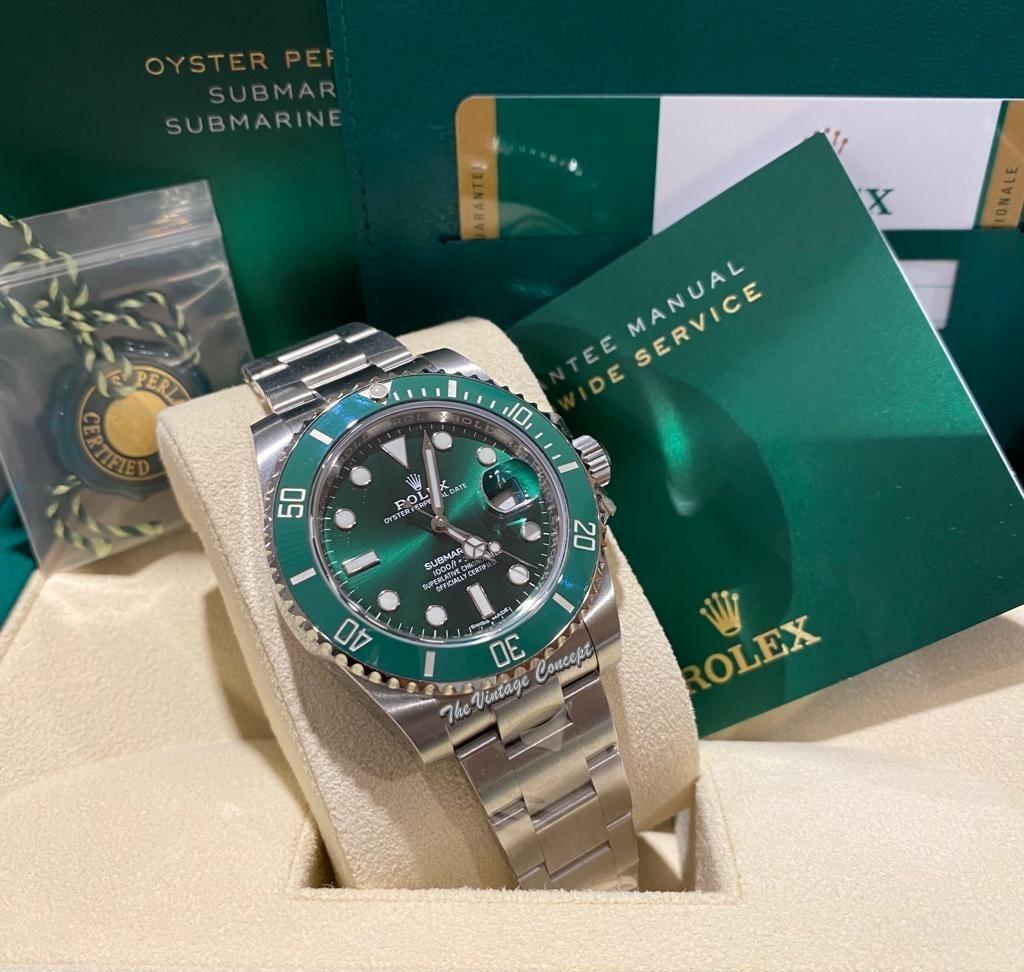 2019 Pre-Owned 99% NEW Rolex Submariner Green Ceramic HULK 116610LV (Full Set)