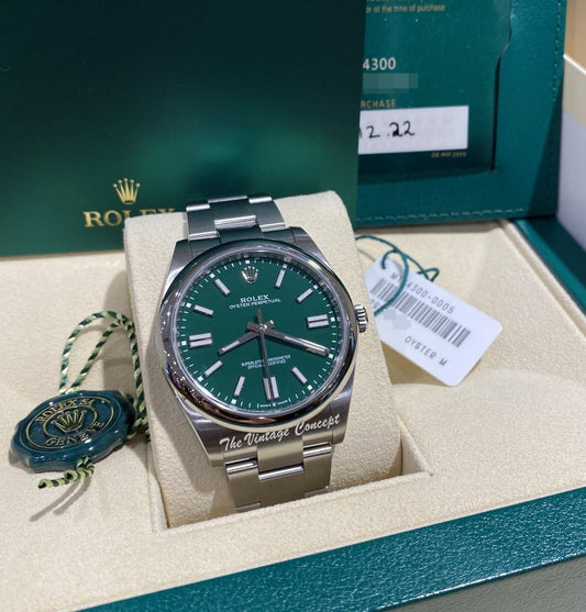 2022 Brand New Unworn Rolex Steel Oyster Perpetual 41mm Green Dial 124300 (Full Set)