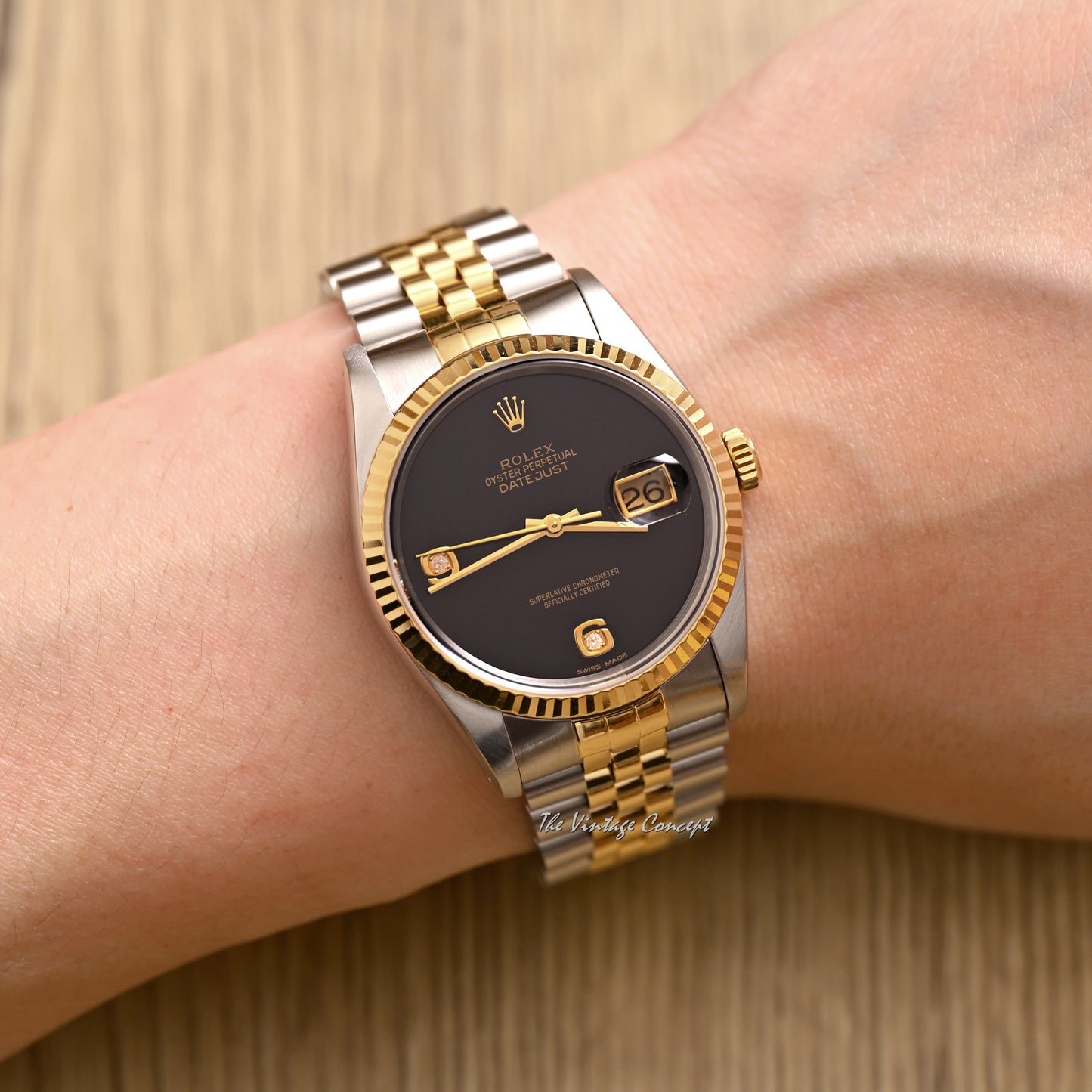 Rolex Two-Tone Datejust Onyx Dial with 6,9 Diamond Indexes w/ Full set Ref. 16233