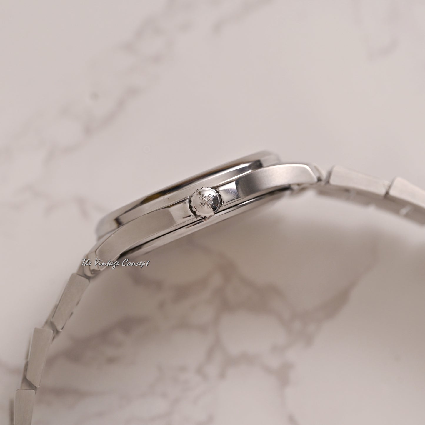 Patek Philippe Steel Aquanaut Black Dial with Steel Bracelet and Rubber Strap w/ original paper Ref. 5066A-001