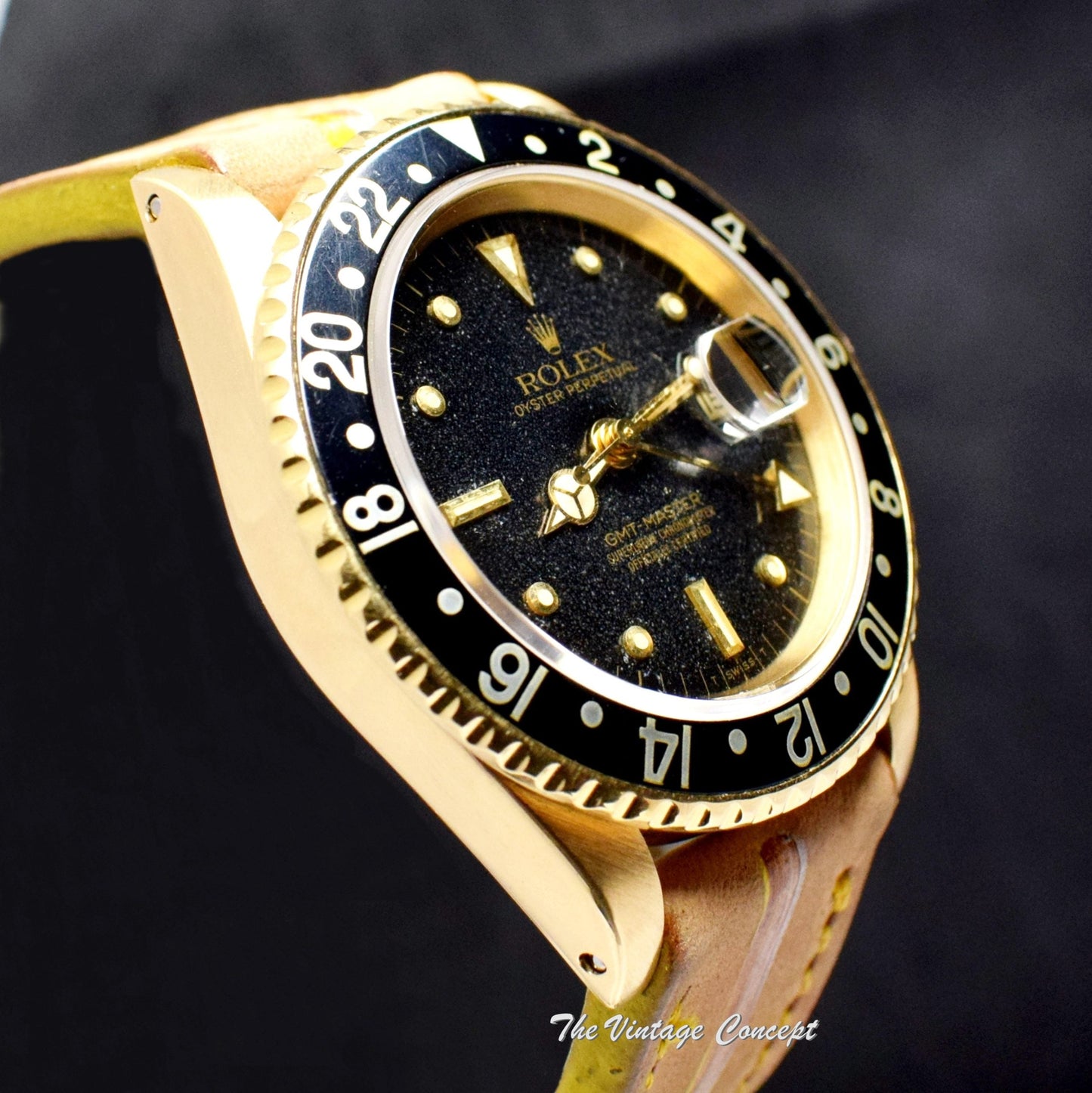 Rolex GMT-Master 18K YG Black Nipple Dial 16758  (SOLD)