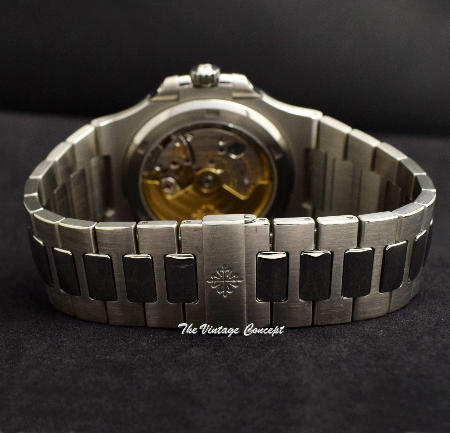 Patek Philippe Nautilus White Dial 5711/1A-011 (Full Set)