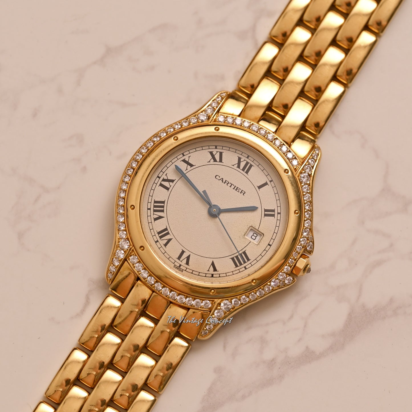 Cartier 18K Yellow Gold Quartz Cougar with Diamond Bezel 33mm w/ box Ref. 887905