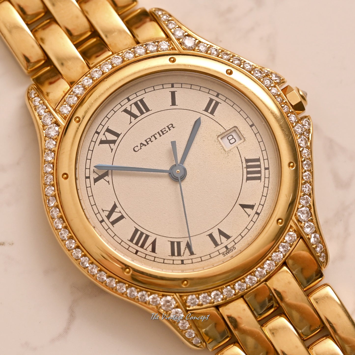 Cartier 18K Yellow Gold Quartz Cougar with Diamond Bezel 33mm w/ box Ref. 887905