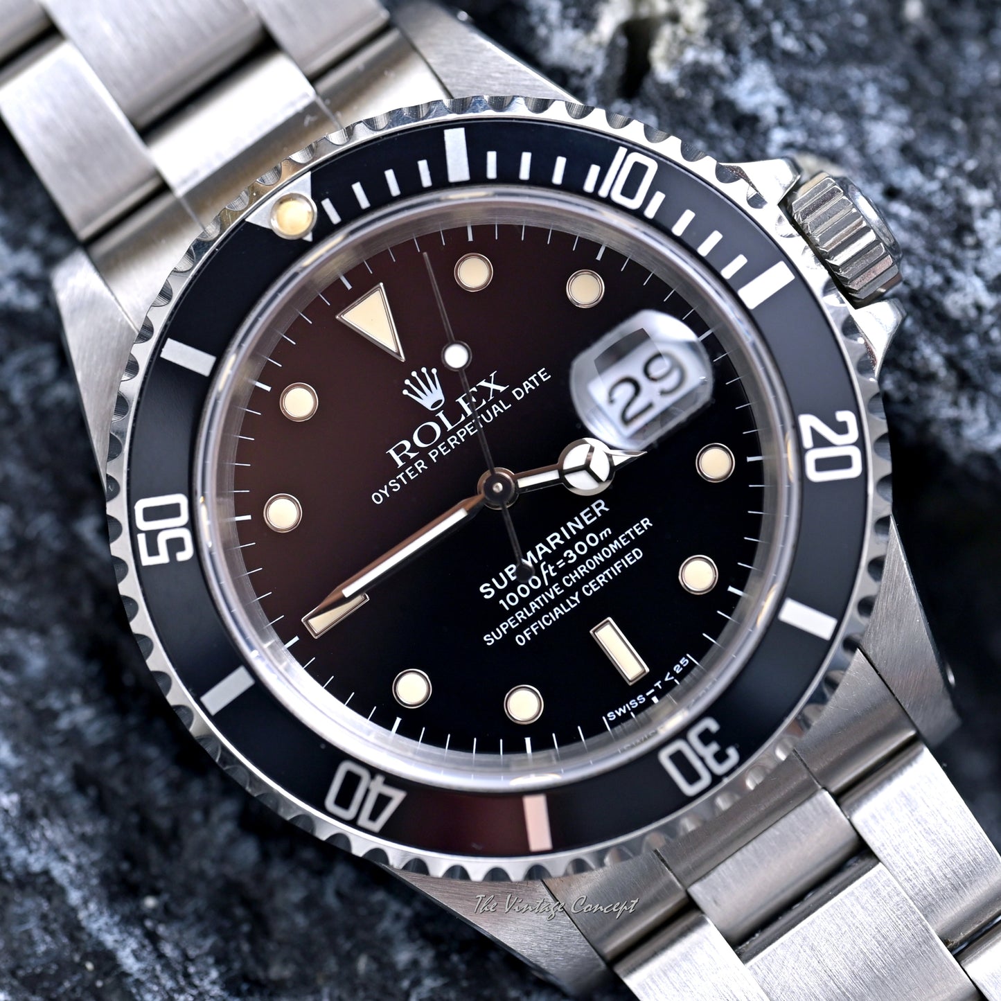 Rolex Steel Submariner Date with paper Ref. 16610