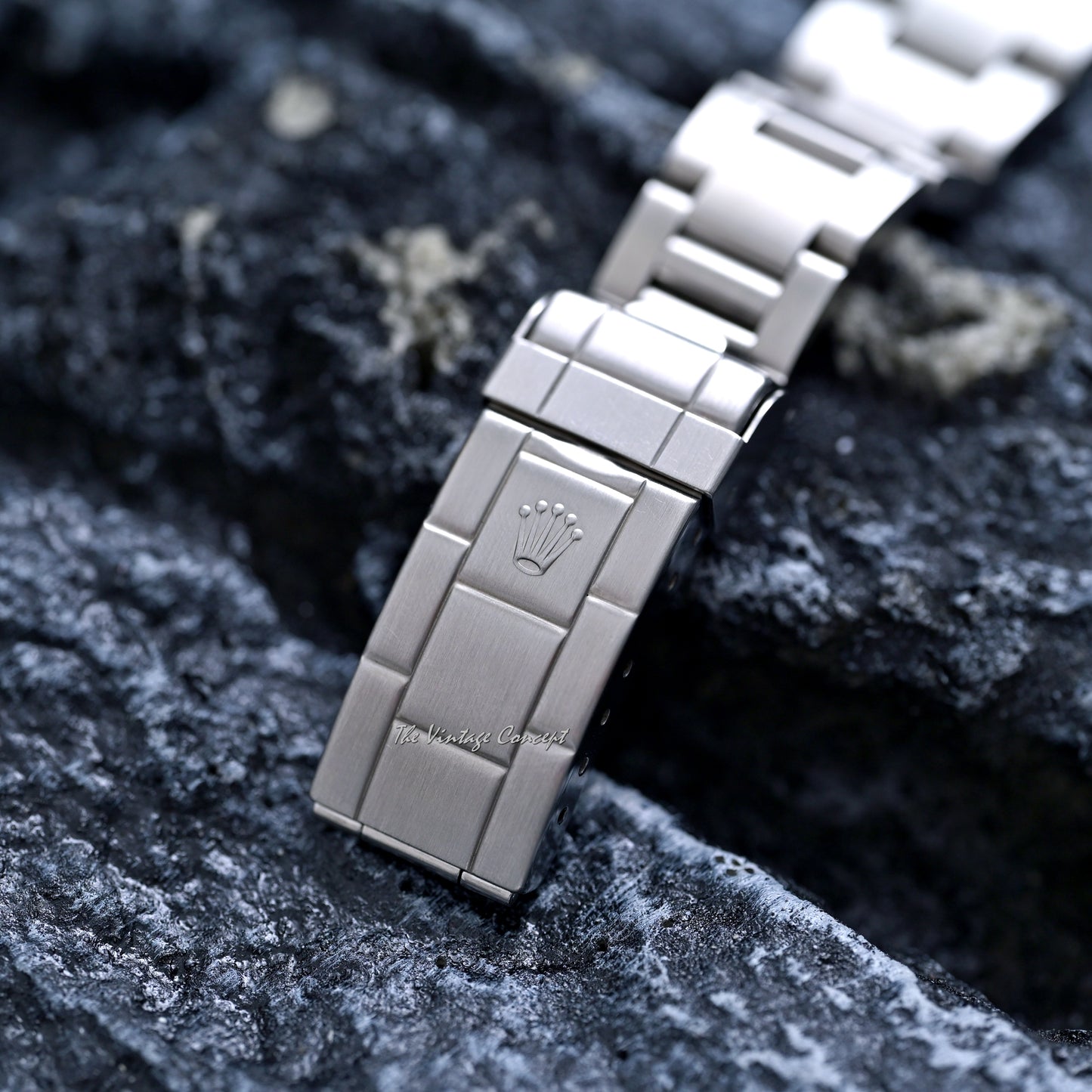 Rolex Steel Submariner Date with paper Ref. 16610