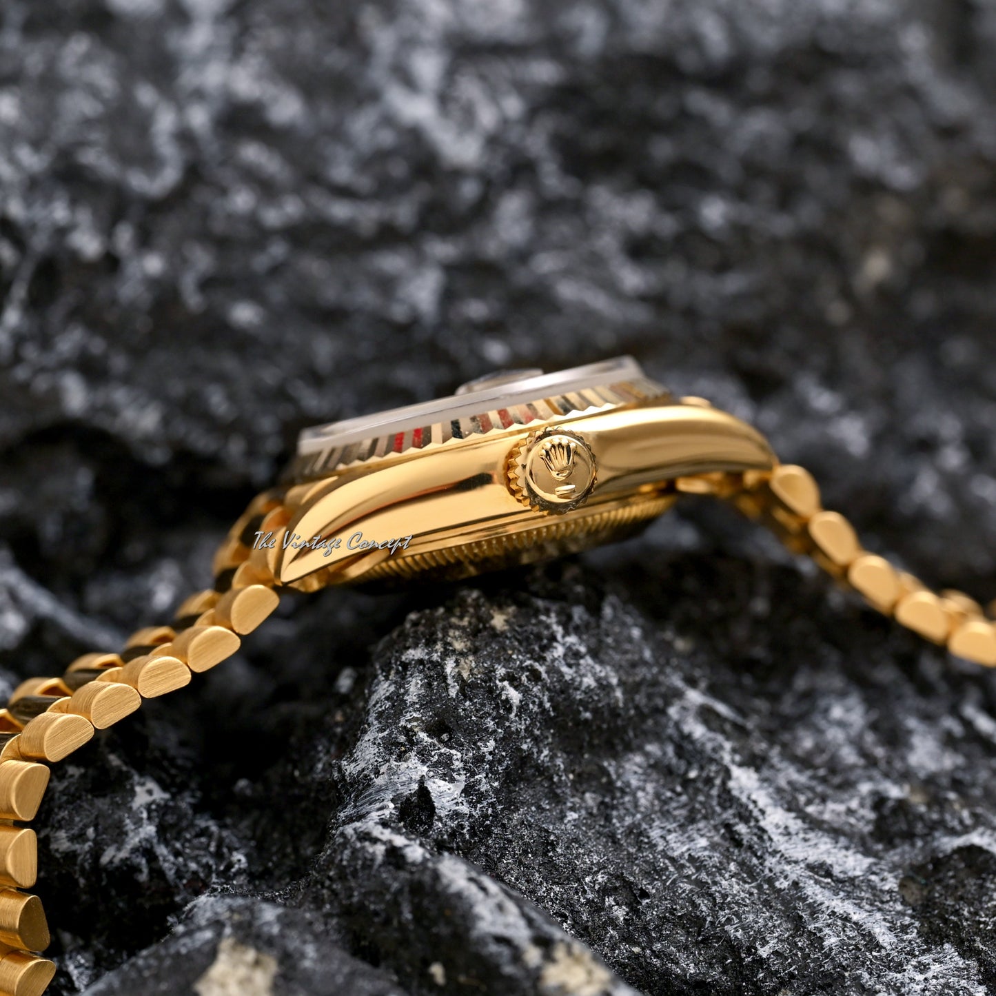 Rolex 18K Yellow Gold Lady Datejust Tiger-eyes stone dial Ref. 69178