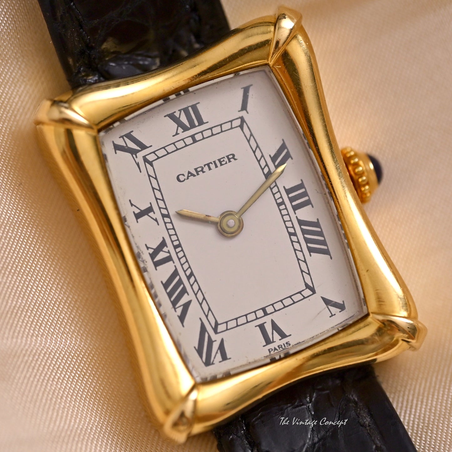 Cartier 18K Yellow Gold Bamboo Coussin SM Size Manual Ref. 78110