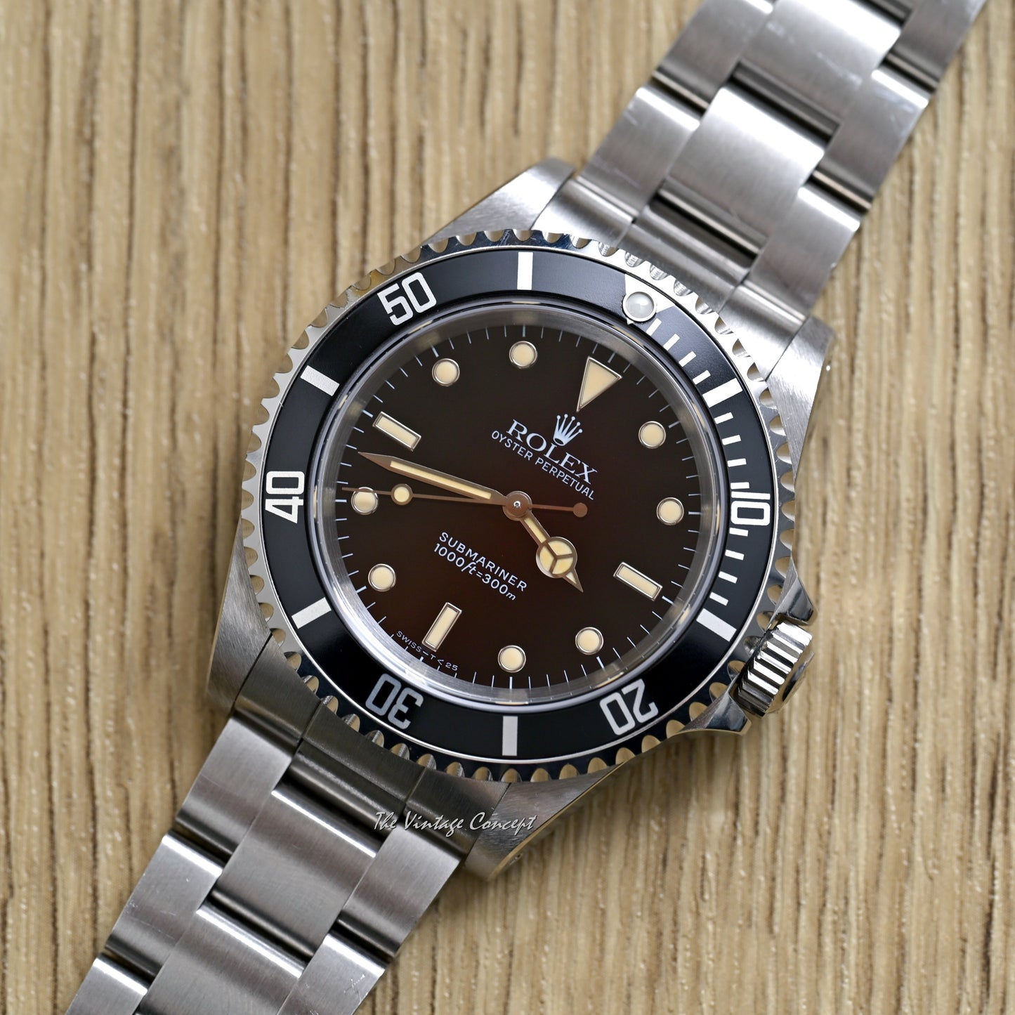 Rolex Steel Submariner No Date w/ Box & paper Ref. 14060