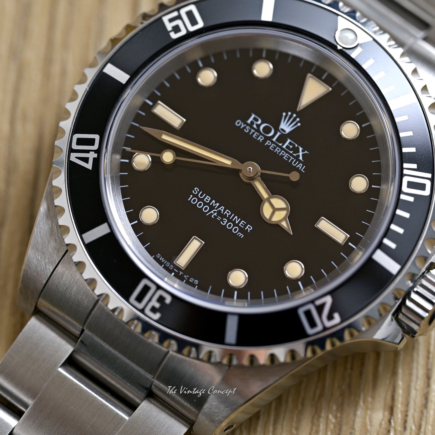Rolex Steel Submariner No Date w/ Box & paper Ref. 14060