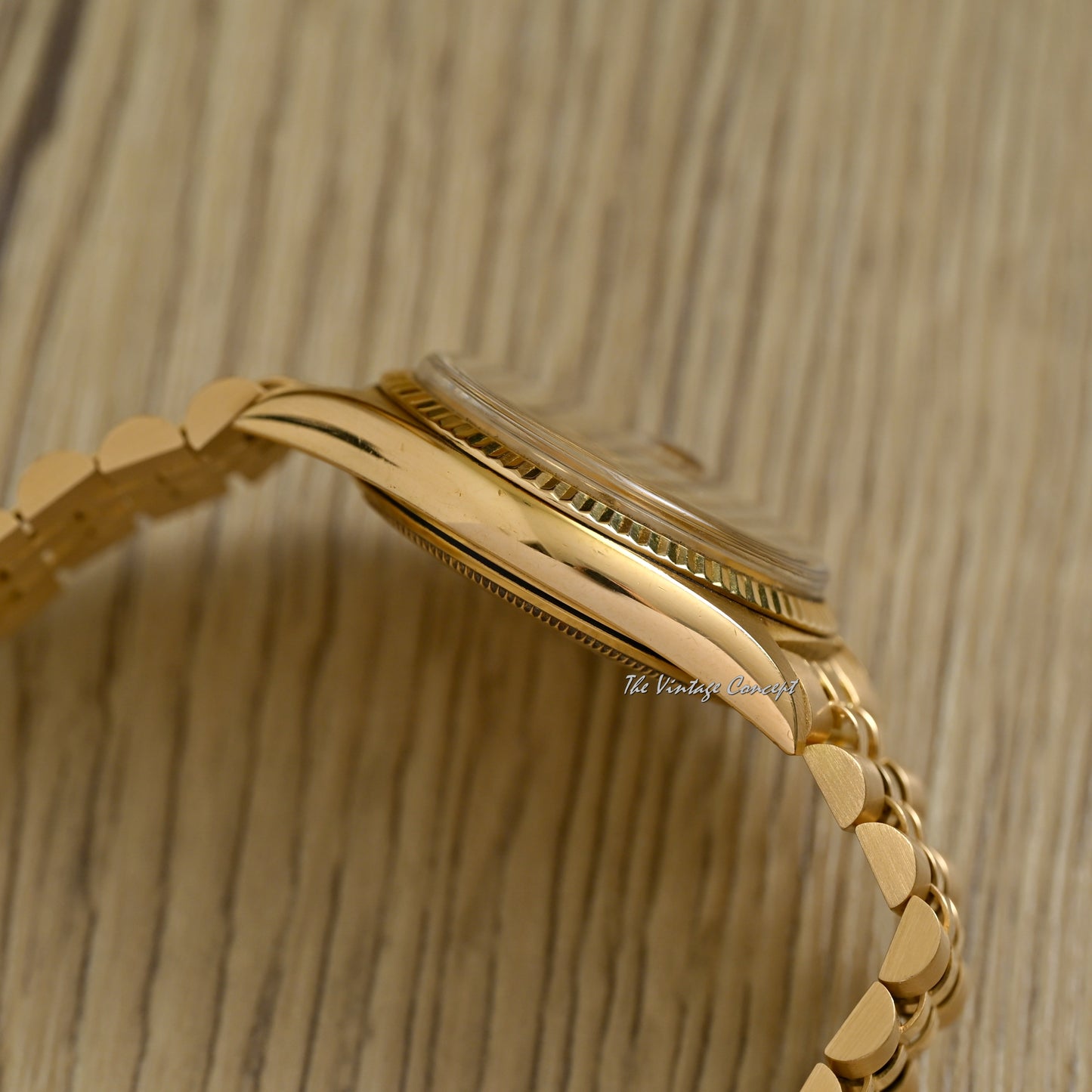 Rolex 18K Yellow Gold Datejust Gold Dial w/Jubilee Bracelet Ref. 1601