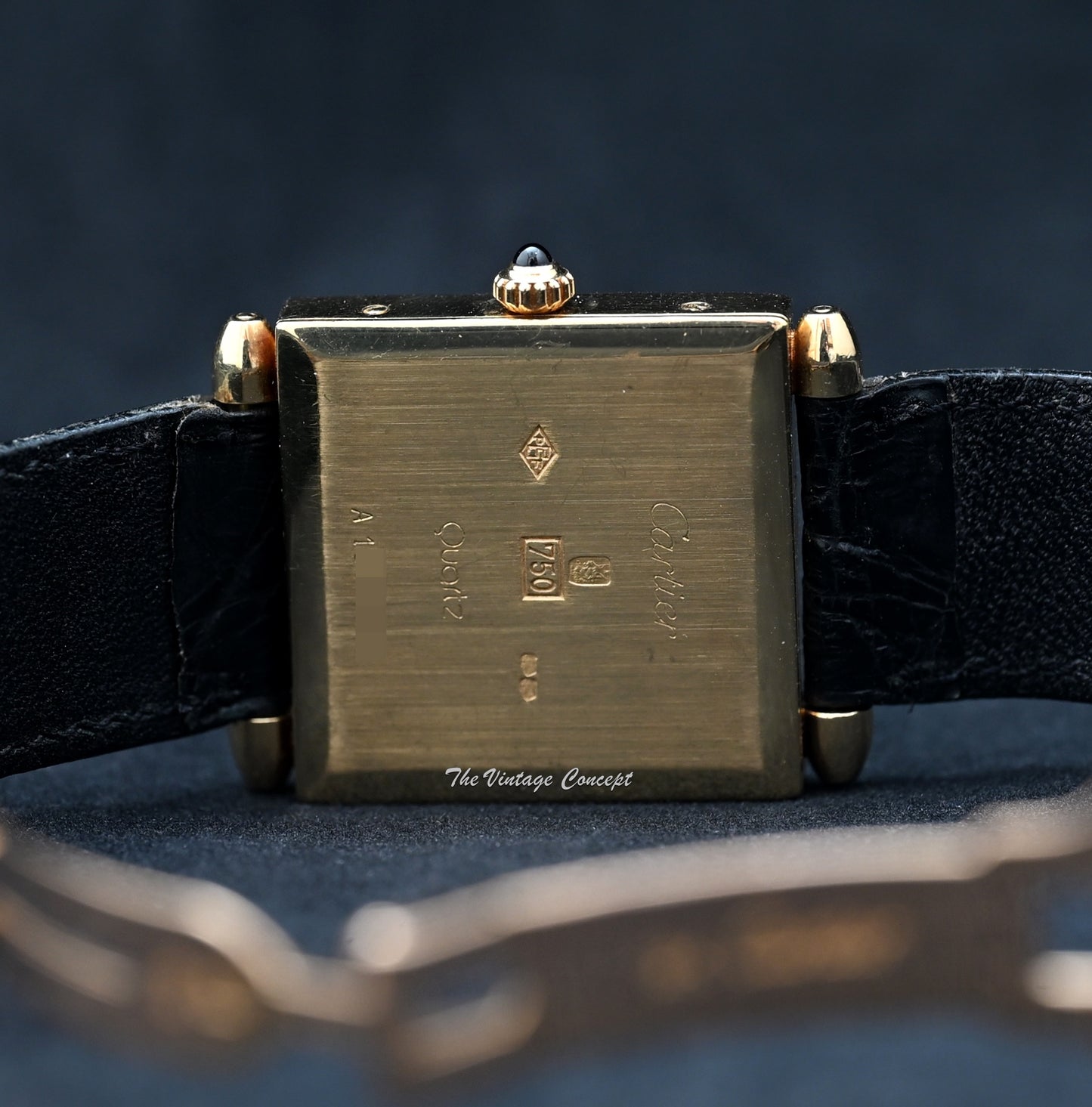 Cartier 18K Yellow Gold Square Montre Quadrant Quartz with Cartier Service Paper