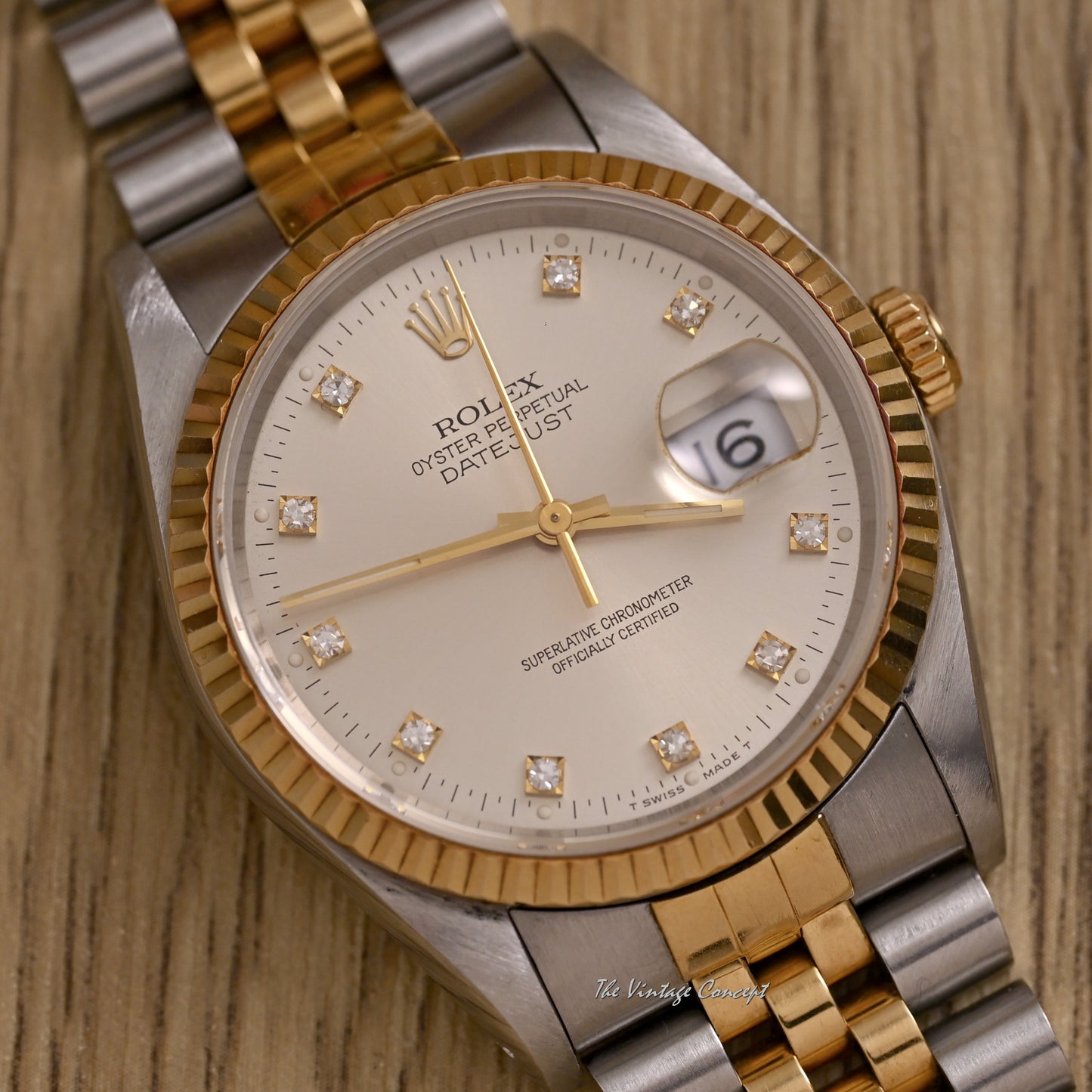 Rolex Two-Tones Datejust Silver Dial with Diamond Indexes w/ paper Ref. 16233G