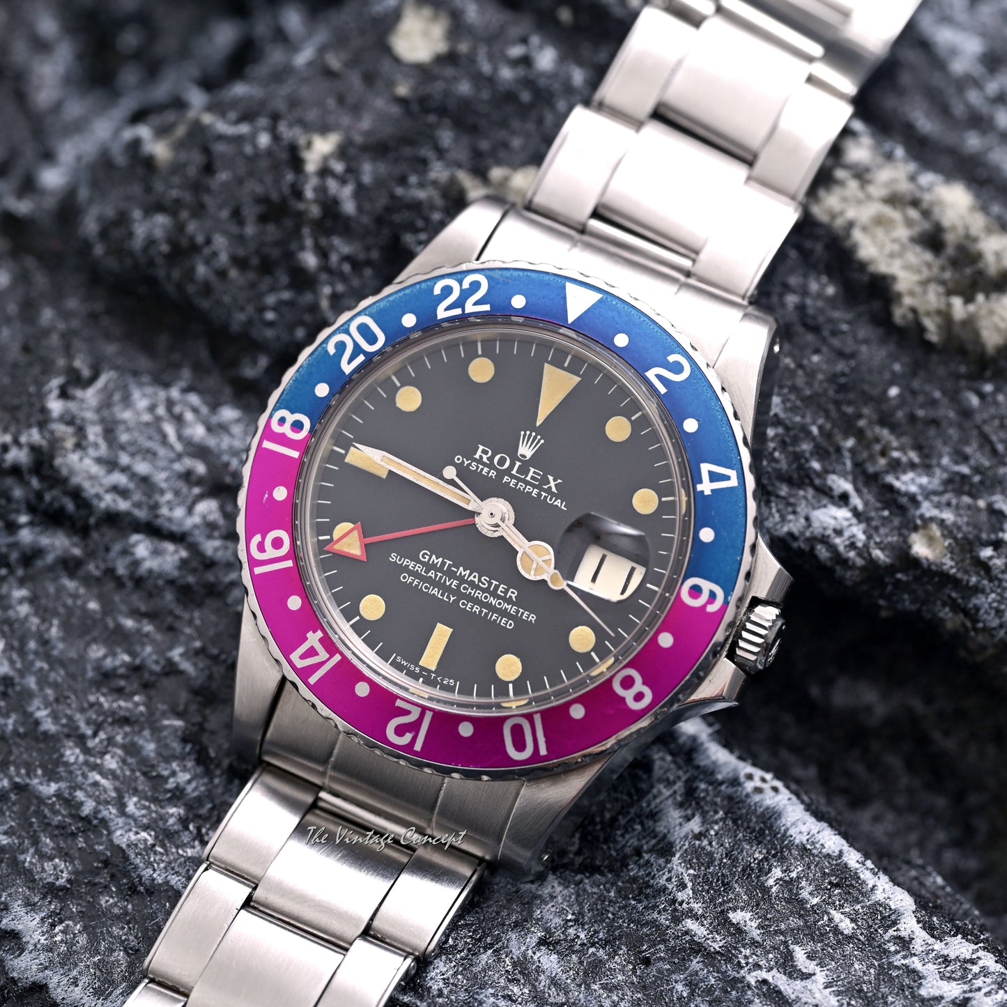 Rolex Steel GMT-Master “Pepsi” Long E Matte Dial w/ Rivet Bracelet Ref. 1675