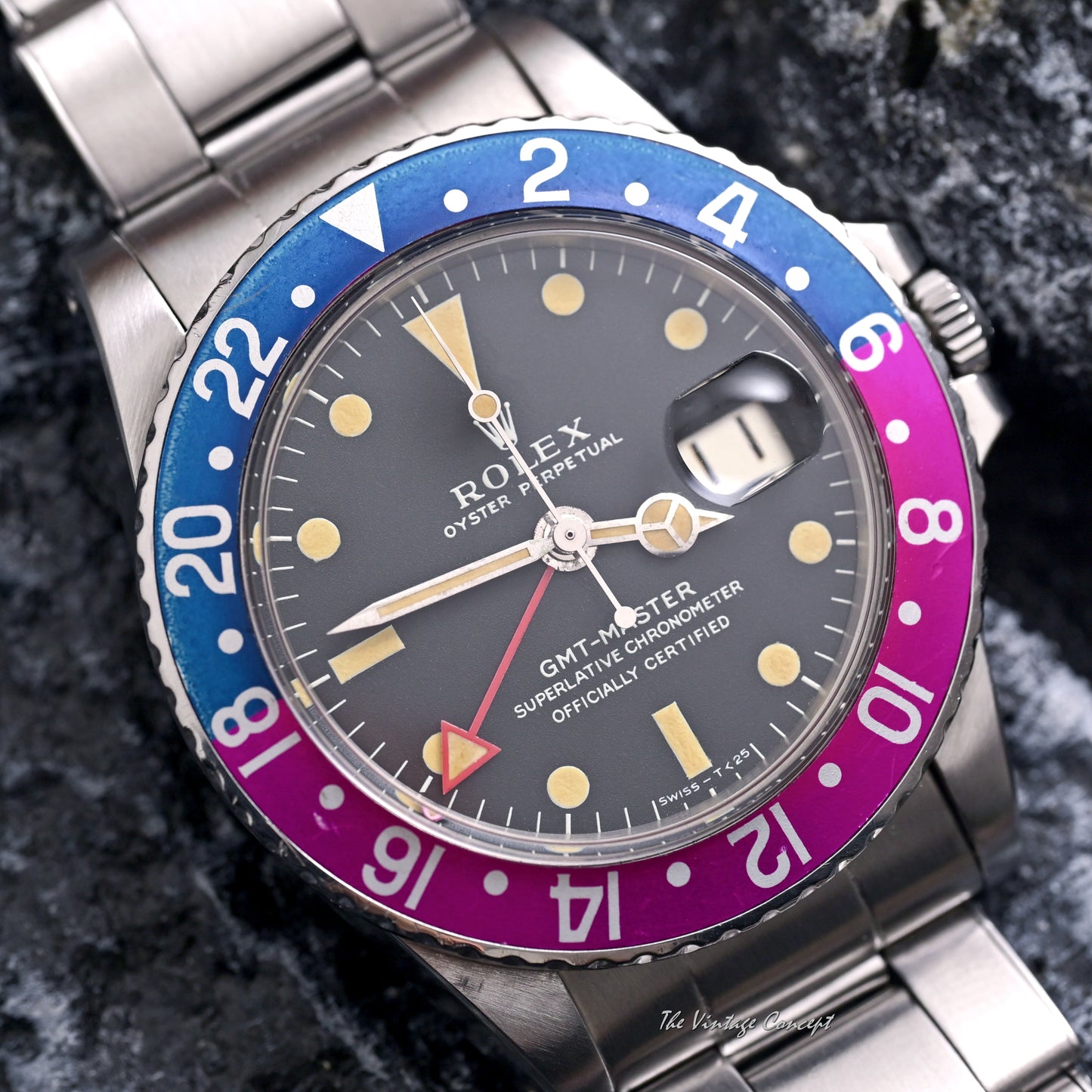 Rolex Steel GMT-Master “Pepsi” Long E Matte Dial w/ Rivet Bracelet Ref. 1675