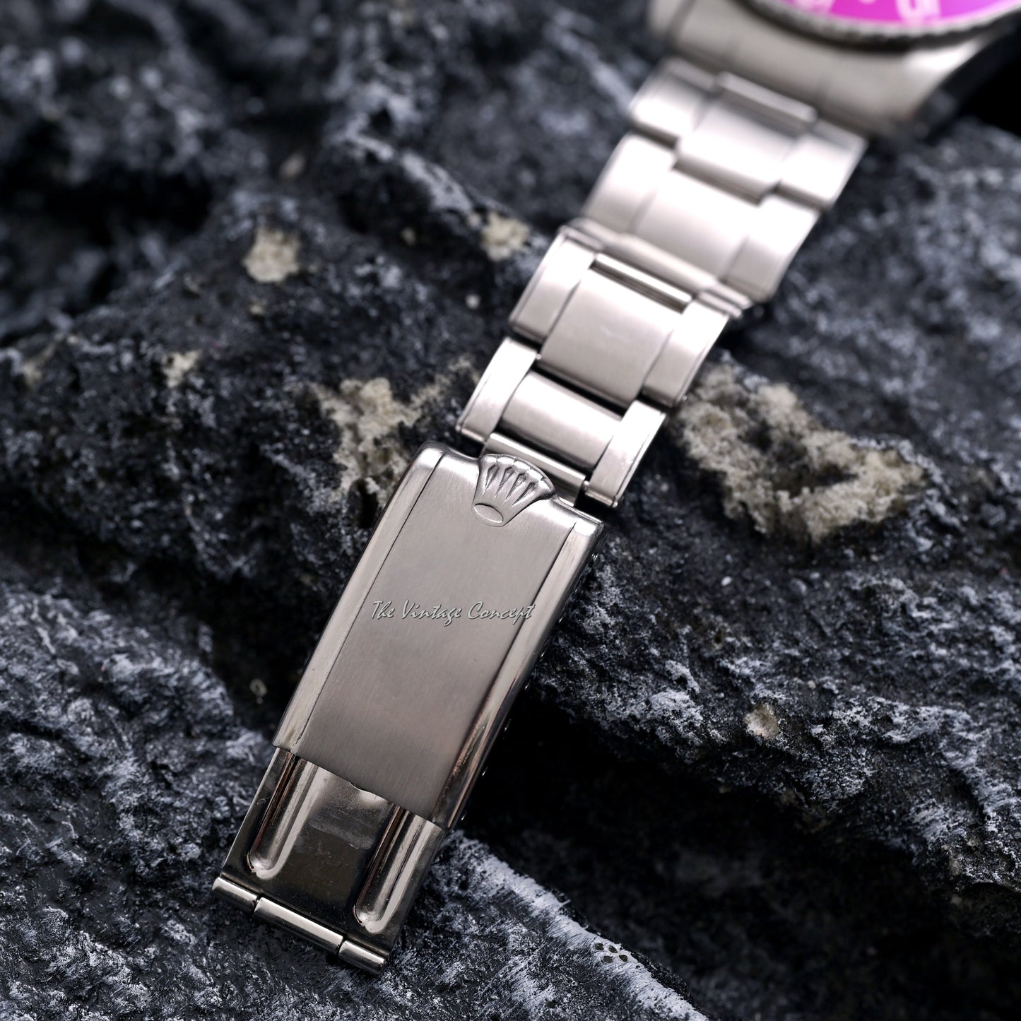 Rolex Steel GMT-Master “Pepsi” Long E Matte Dial w/ Rivet Bracelet Ref. 1675