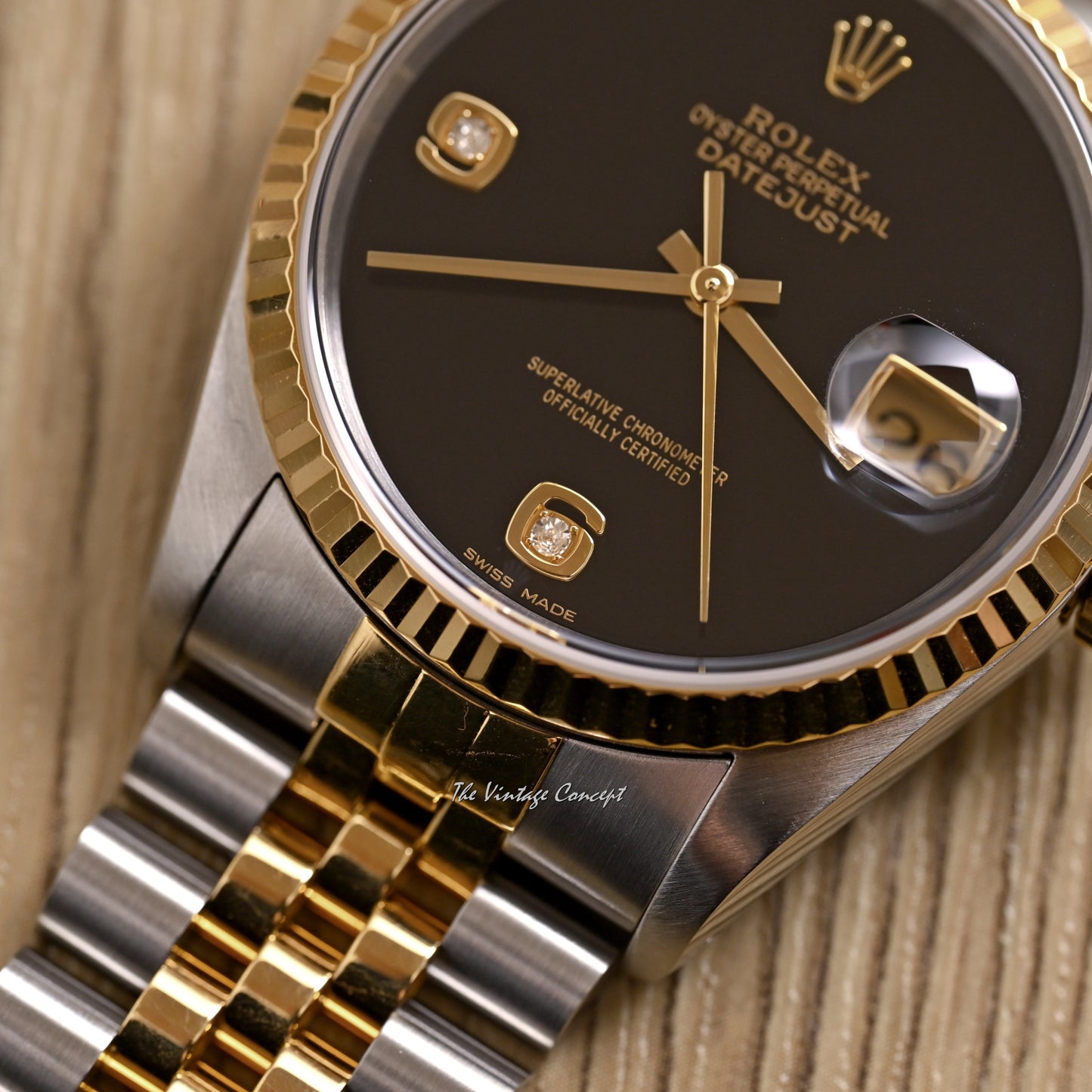 Rolex Two-Tone Datejust Onyx Dial with 6,9 Diamond Indexes w/ Full set Ref. 16233