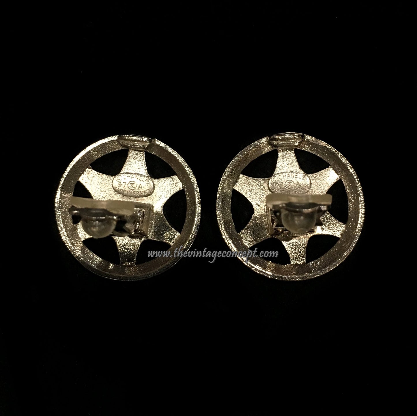 Chanel Silver Tone Rim Shape Clip Earrings 97A