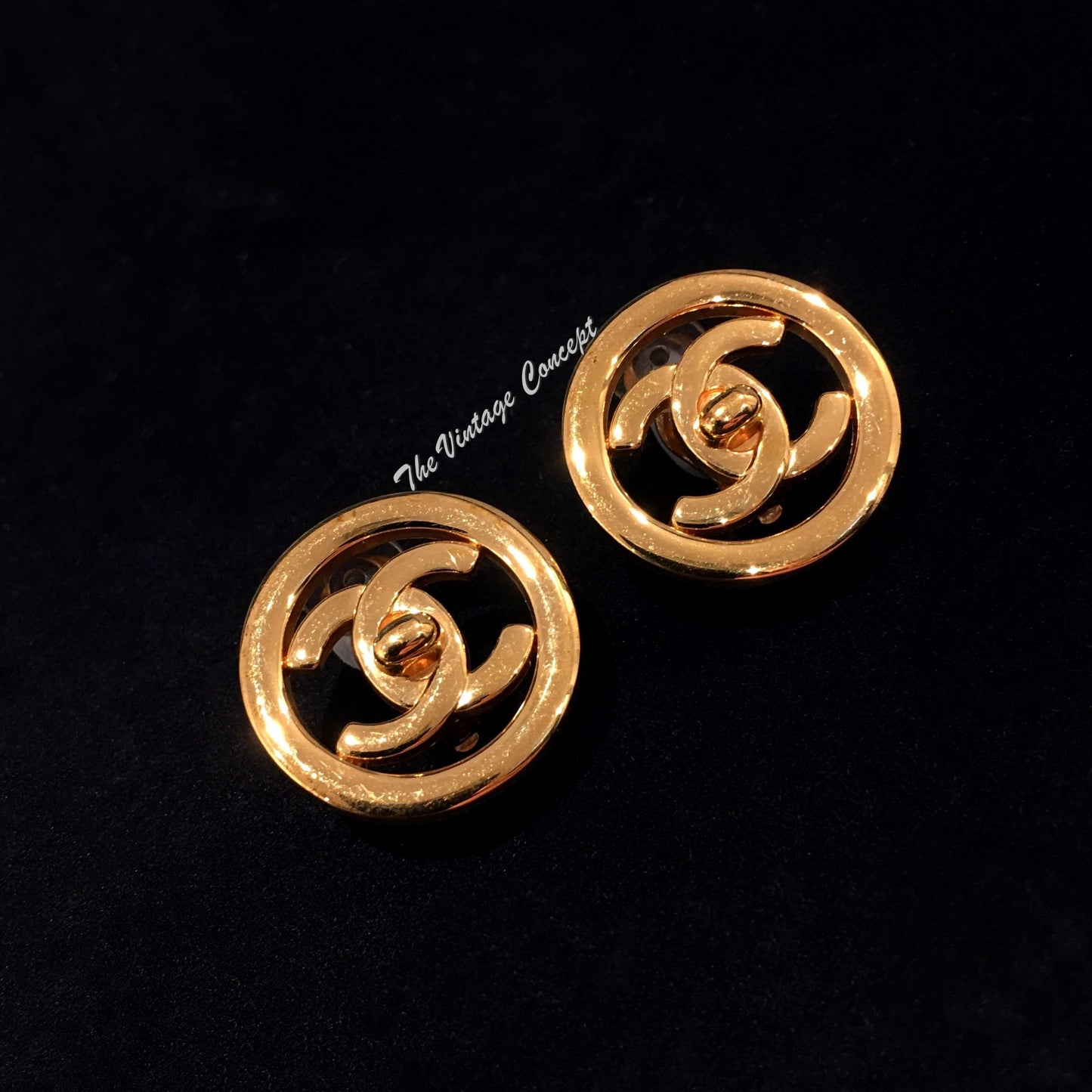 Chanel Gold Tone Turn Lock Clip Earrings 97P