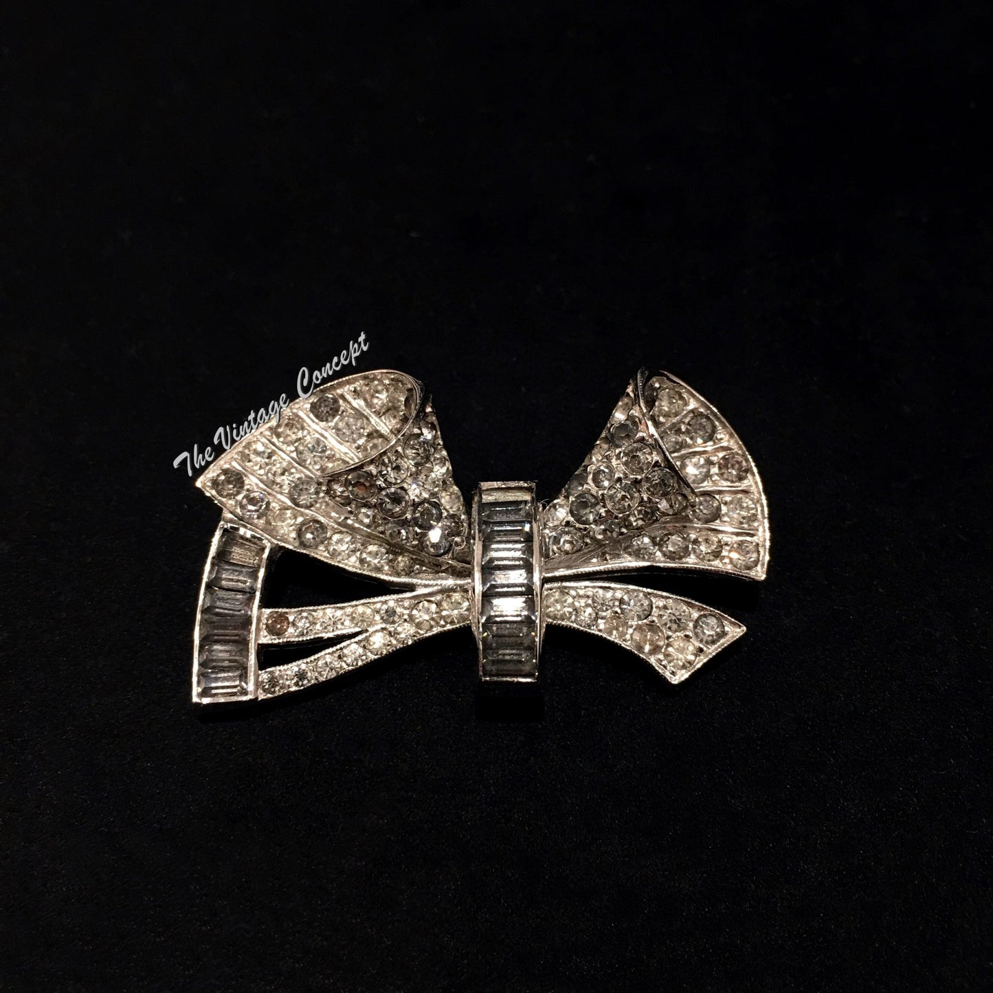 Dorsons Bow Rhodium & Gold Plated Brooch 1940's