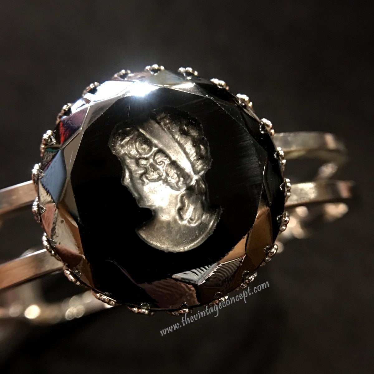 1950's Rhodium Plated Hematite Cameo Hinge Bangle