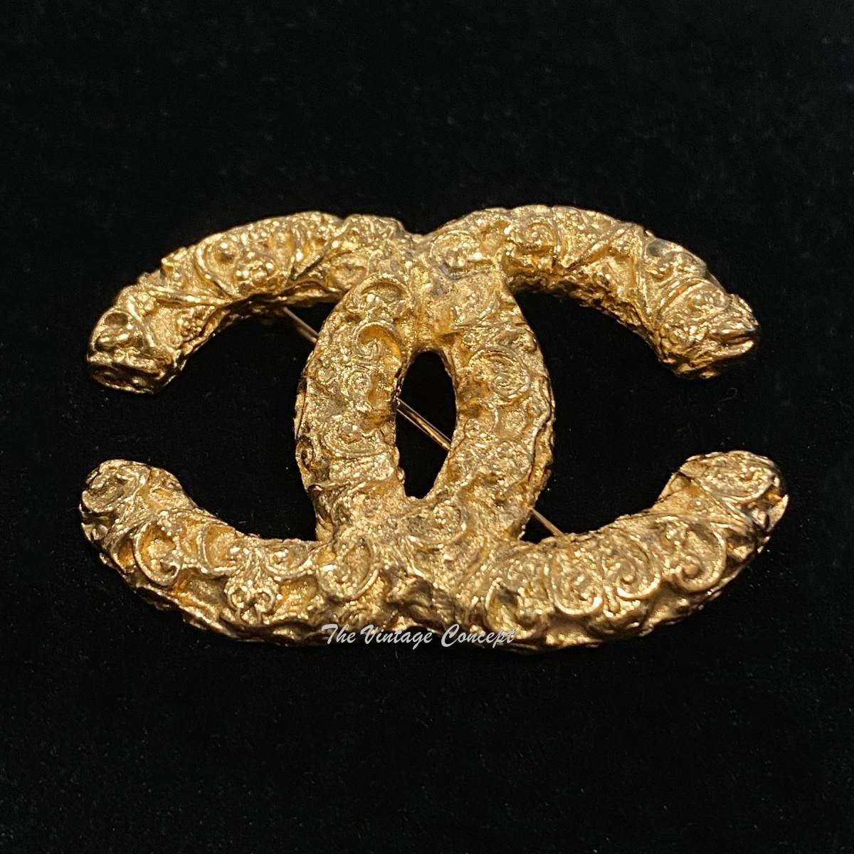 Chanel Gold Tone Lava CC Logo Brooch 95A