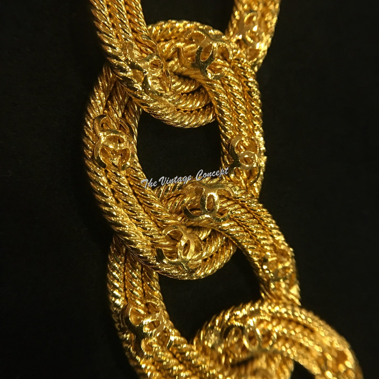 Chanel Gold Tone Chain Ring CC Logo Short Necklace "2 8" 1989/91