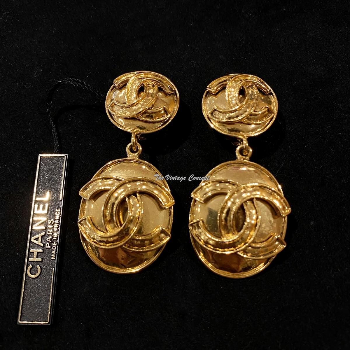 Chanel Gold Tone Chunky CC Logo Dangle Clip Earrings 94P w/ Tag