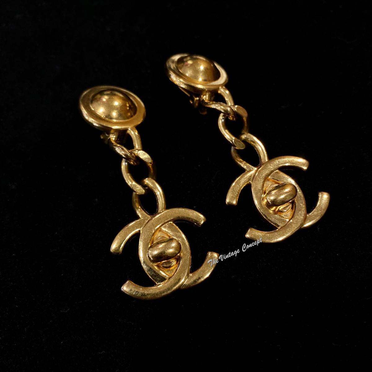 Chanel Gold Tone Chain Dangle Turn Lock CC Logo Clip Earrings 96A