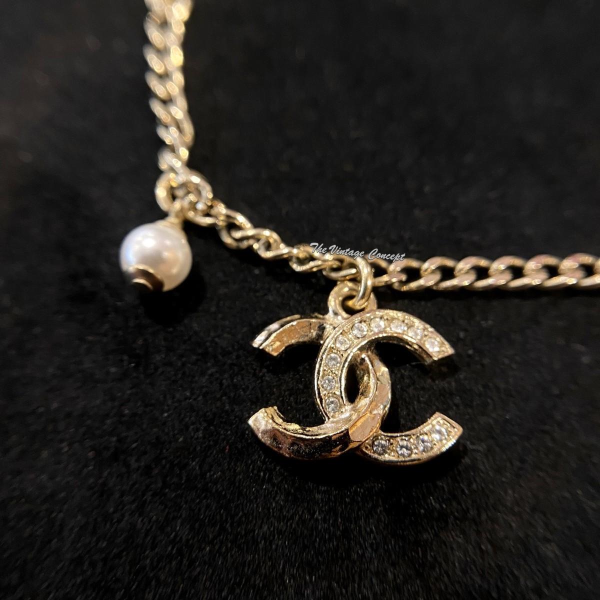 Chanel NEW Gold Tone CC Logo Faux Pearl Bracelet C21K