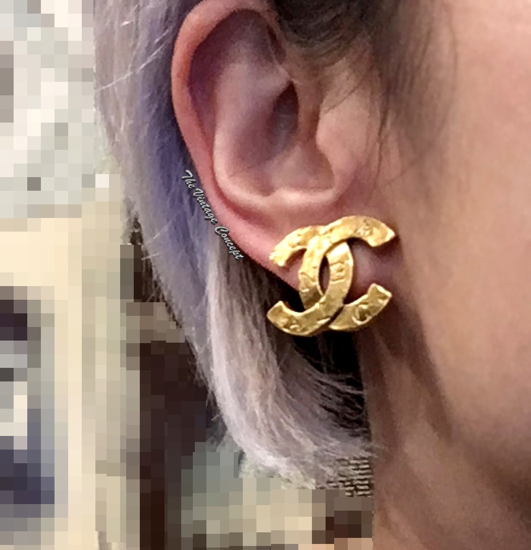 Chanel Gold Tone 31 Rue Cambon Clip Earring 99A (SOLD)