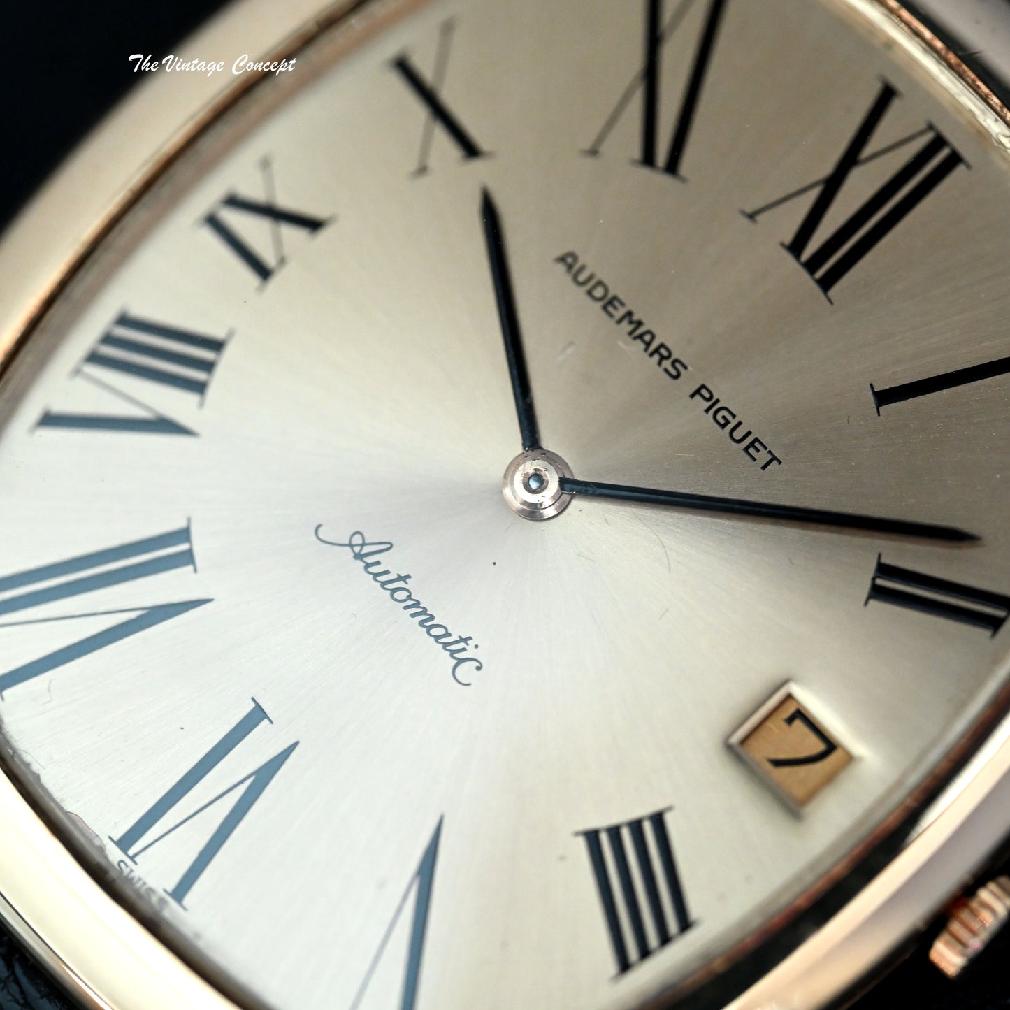 Audemars Piguet 18K Yellow Gold Maxi Jumbo Automatic Ellipse