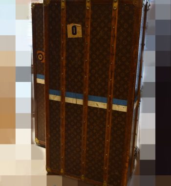Louis Vuitton Make Up & Jewellery Tailor Made Trunk - The Vintage Concept