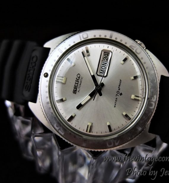 Seiko Stainless Steel 70m Water Proof (SOLD) - The Vintage Concept