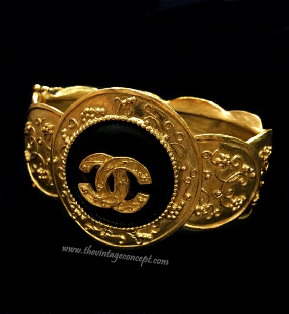 Chanel Gold Tone Baroque Onyx Cuff Bangle (SOLD) - The Vintage Concept