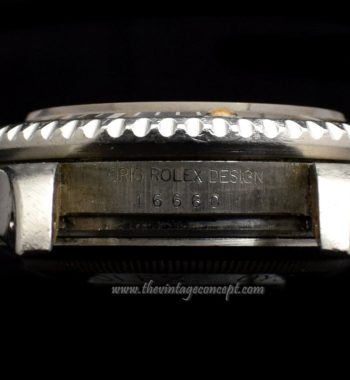 Rolex Sea-Dweller 16660 Unpolished Case Spider Dial (SOLD) - The Vintage Concept