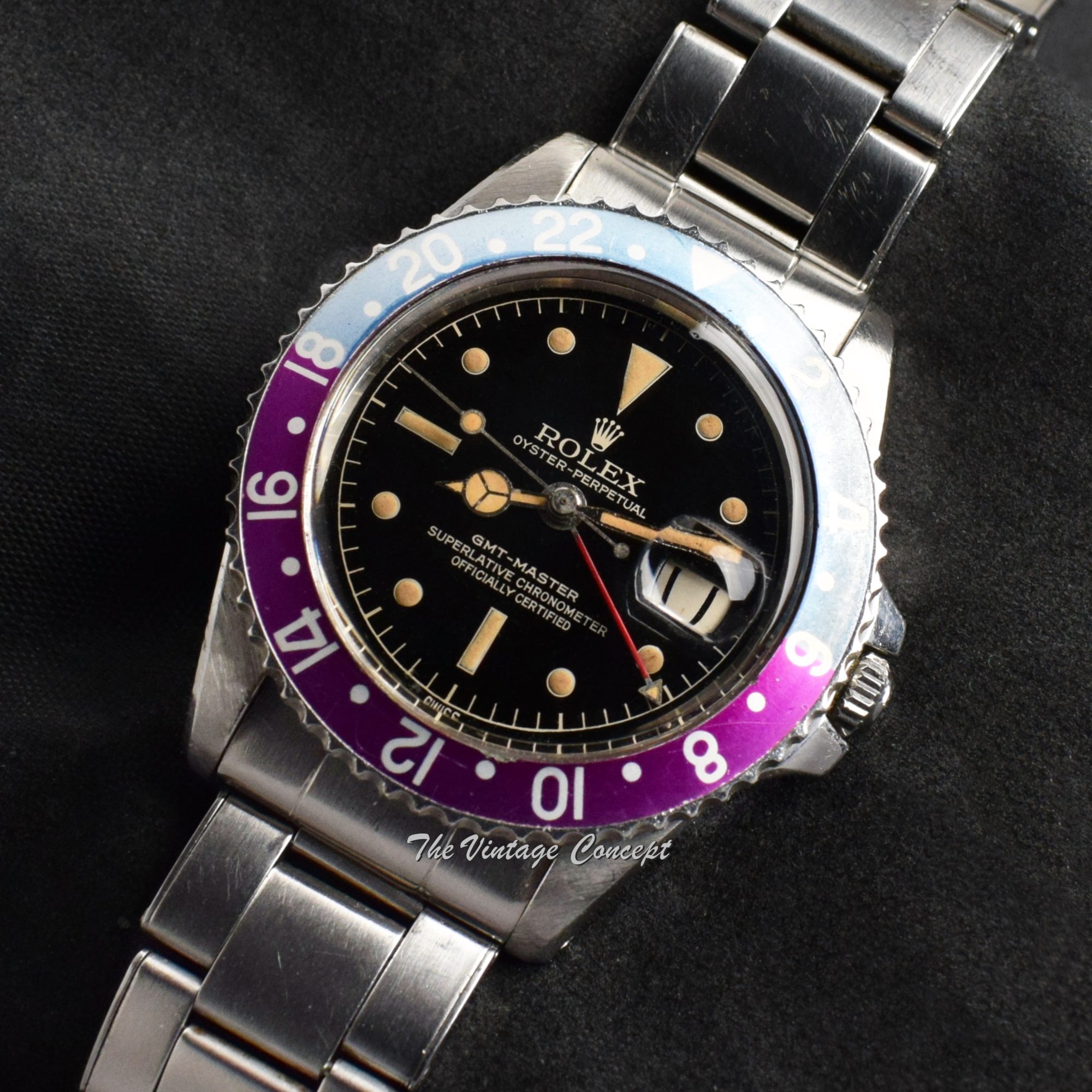 Rolex GMT-Master PCG Chapter Ring Gilt Dial 1675 (SOLD) - The Vintage Concept