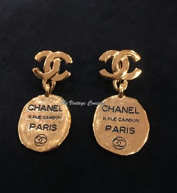 Chanel Gold Tone Dangle Round 31 Rue Cambon Paris Clip Earrings from 80's (SOLD) - The Vintage Concept