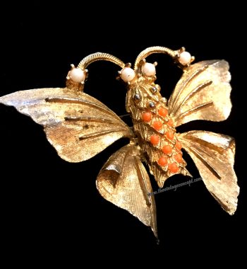 Hattie Carnegie Moth Brooch 50's - The Vintage Concept