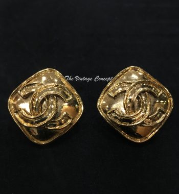 Chanel Gold Tone Diamond Shape w/ Logo Clip Earrings 94P - The Vintage Concept