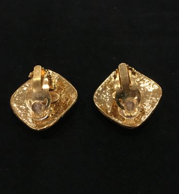 Chanel Gold Tone Diamond Shape w/ Logo Clip Earrings 94P - The Vintage Concept
