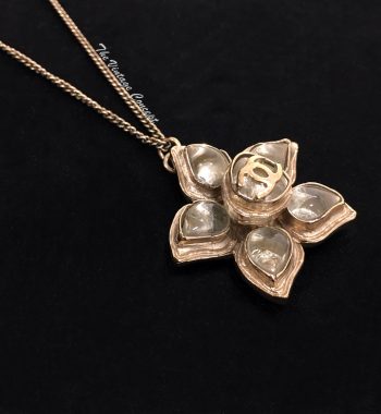 Chanel Flower Shape Clear Stone Pendant Short Necklace B12A (SOLD) - The Vintage Concept