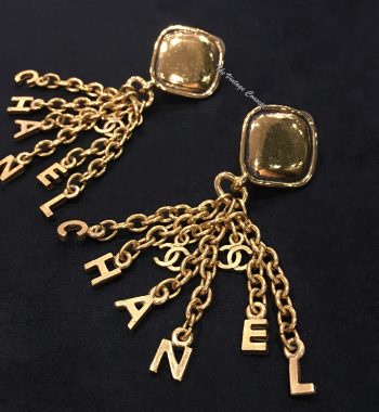 Chanel Gold Tone Diamond Shape Dangle C-H-A-N-E-L Clip Earring from 80's - The Vintage Concept