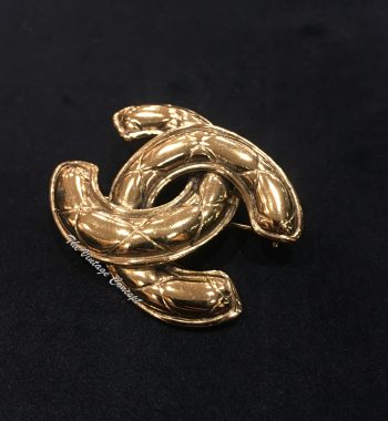 Chanel Gold Tone Quilted CC Logo Brooch from 1980's - The Vintage Concept