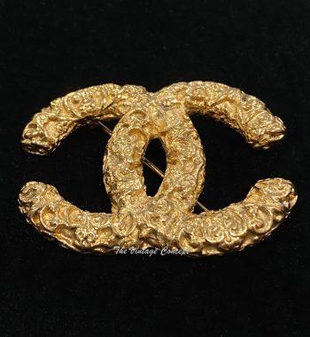 Chanel Gold Tone Lava CC Logo Brooch 95A - The Vintage Concept