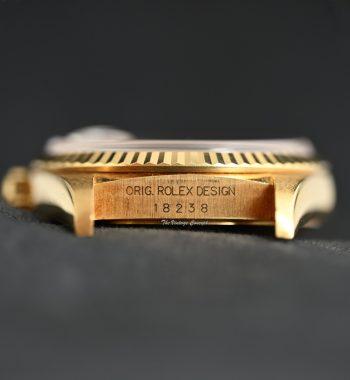 Rolex Day-Date 18K Yellow Gold Onyx Dial 18238 w/ Box, Booklet and Red Leather Pocket - The Vintage Concept