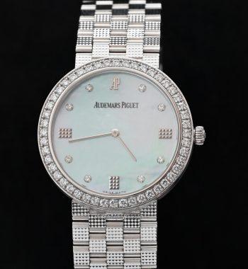 Audemars Piguet 18K White Gold MOP Dial w/ Diamond Bezel & Indexes Manual Movement Integrated Bracelet - The Vintage Concept